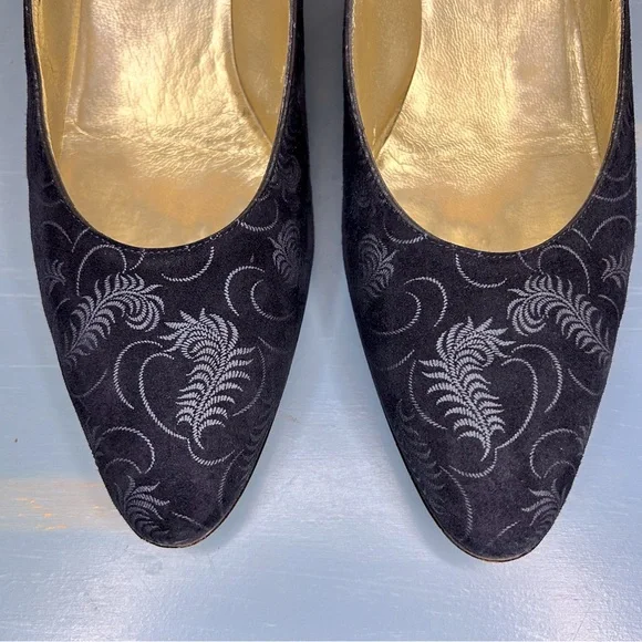 Bruno Magli Vintage Navy Suede Kitten Heels - Picture 2 of 12